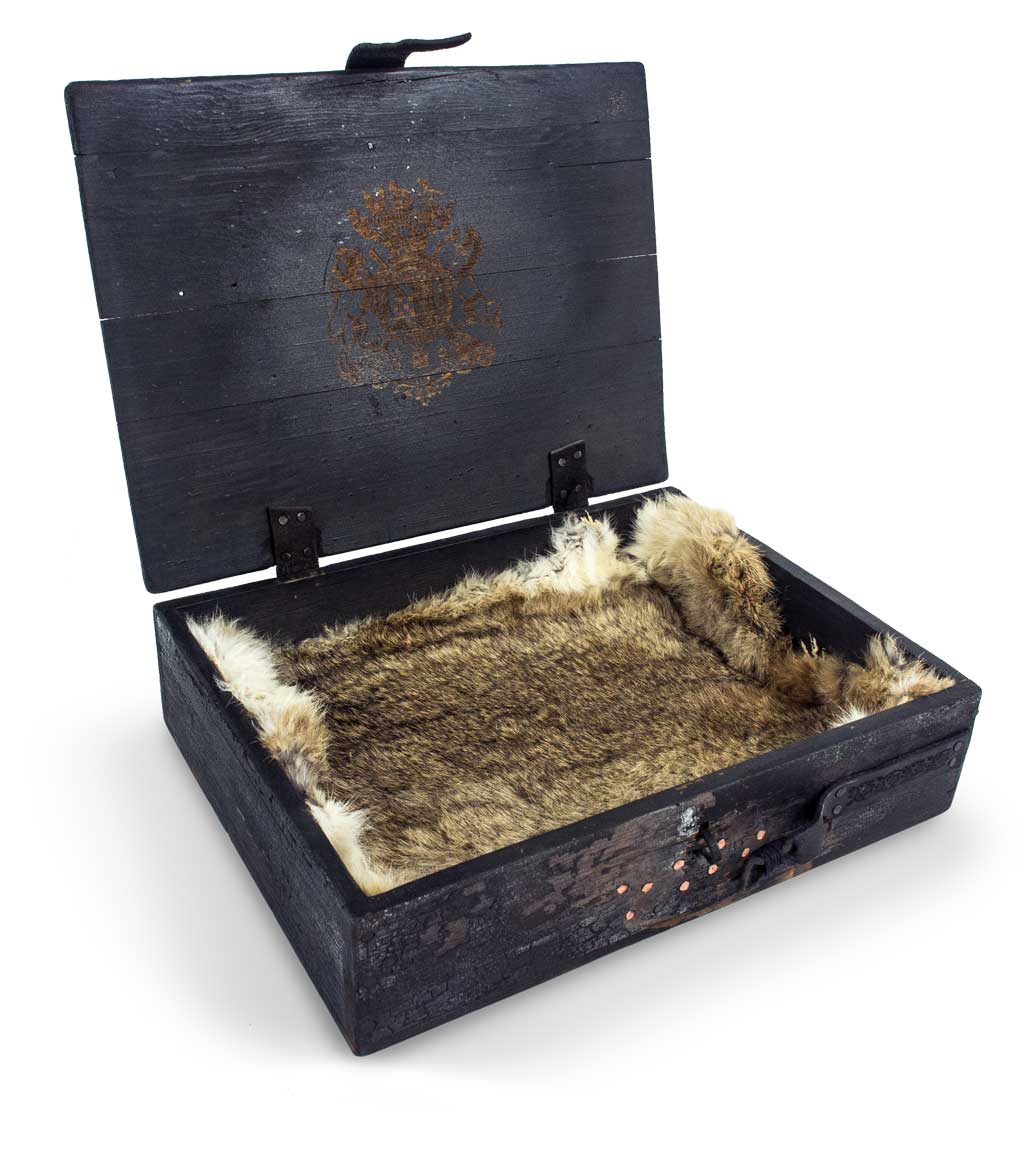 Black Treasure Gift Box